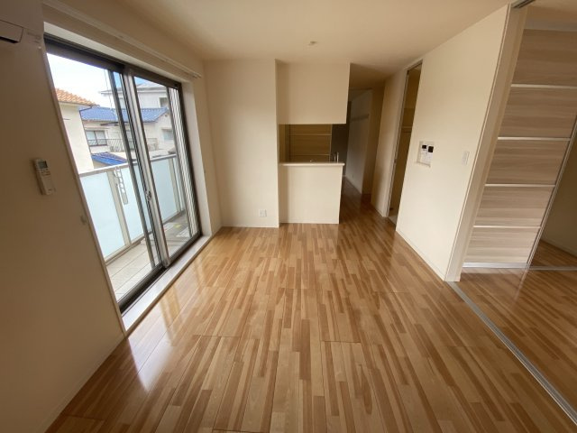 メゾン・フローラⅡの居間・リビング