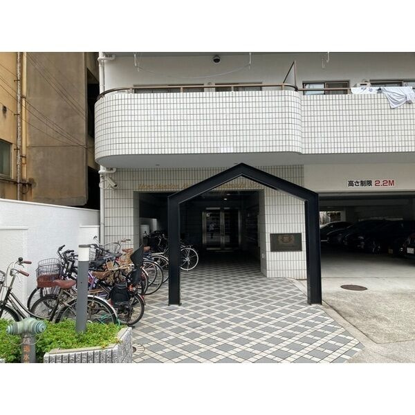 ライオンズマンション明石西新町第2のエントランス