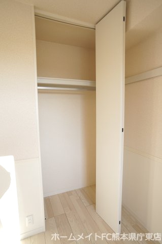 熊本市南区御幸笛田２丁目のアパートの収納