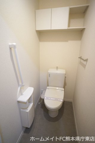 熊本市南区御幸笛田２丁目のアパートのトイレ