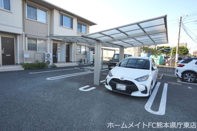 熊本市南区御幸笛田２丁目のアパートの駐車場