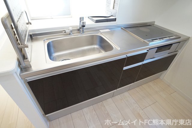 熊本市南区御幸笛田２丁目のアパートのキッチン