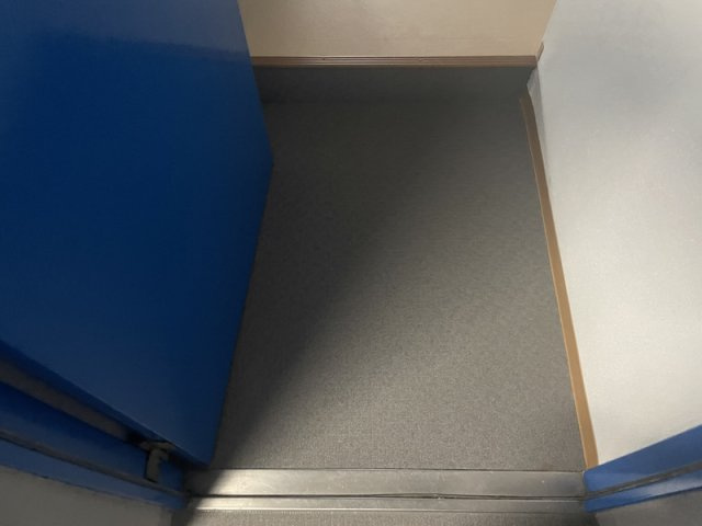 クリスタル小姓町の玄関