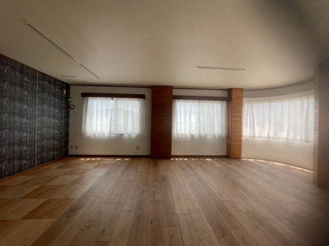 三住ビルの居間・リビング