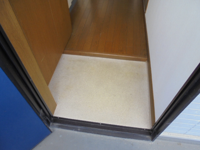 ムトーハイツの玄関