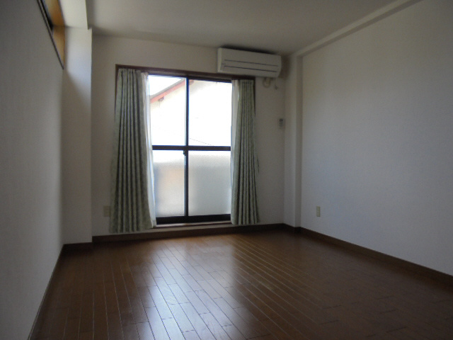 ムトーハイツの寝室