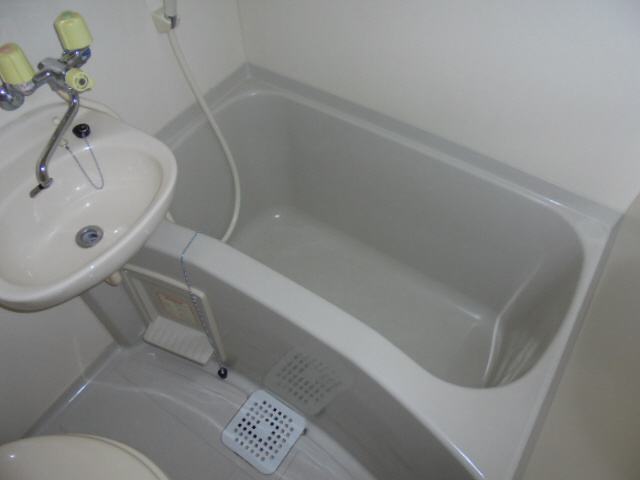 ムトーハイツの浴室