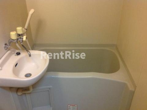 レオパレス大間の洗面所