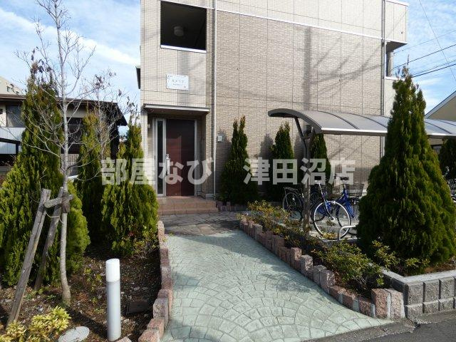 カメリアのエントランス|落ち着いたエントランスです