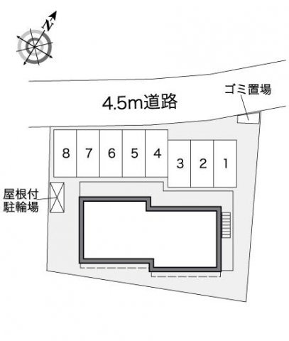 レオパレスルミエールの駐車場