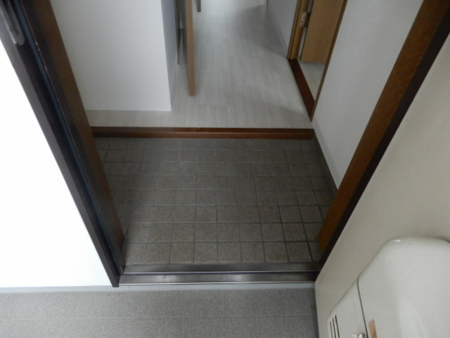 ラフェスタ大塩の玄関