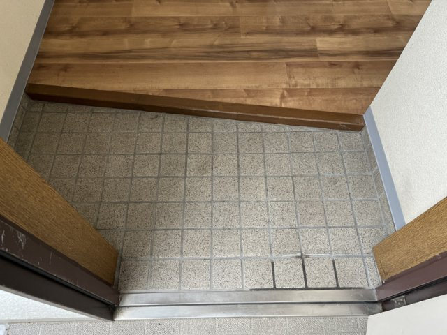 ラフェスタ大塩の玄関
