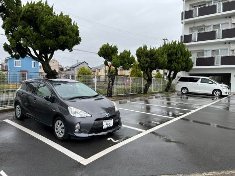 ラフェスタ大塩の駐車場