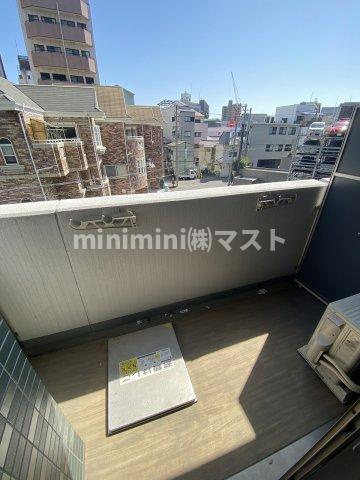 プレサンス大阪福島シエルのバルコニー