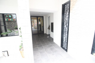 【エントランス】 | StoRK Residence 昭和町  | エントランス