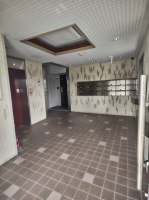 【ロビー】 | アイミナール石津 | ゆとりのあるロビーです