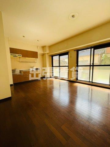 仲介手数料0円レージュ名西の居間・リビング