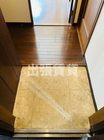 仲介手数料0円レージュ名西の玄関