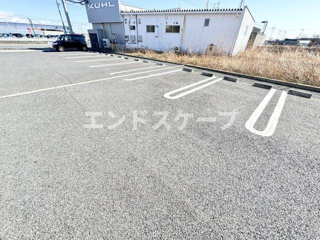 ガーデニアの駐車場|高崎、前橋、伊勢崎エリアのお部屋探しはエンドスケープまで！お客様の理想お聞かせ下さい♪