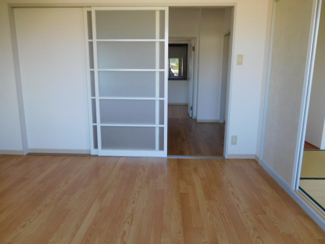 ディアスタツノの内装