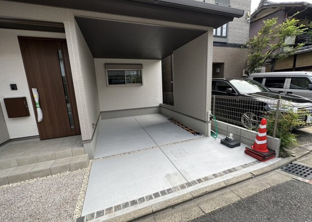 完成物件■即入居可能■京福『北野白梅町』駅まで徒歩１５分■収納充実■上京区白竹町の駐車場|駐車場