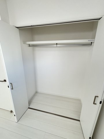 西池町　新築戸建ての収納