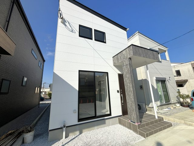 西池町　新築戸建ての外観