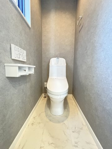 西池町　新築戸建てのトイレ