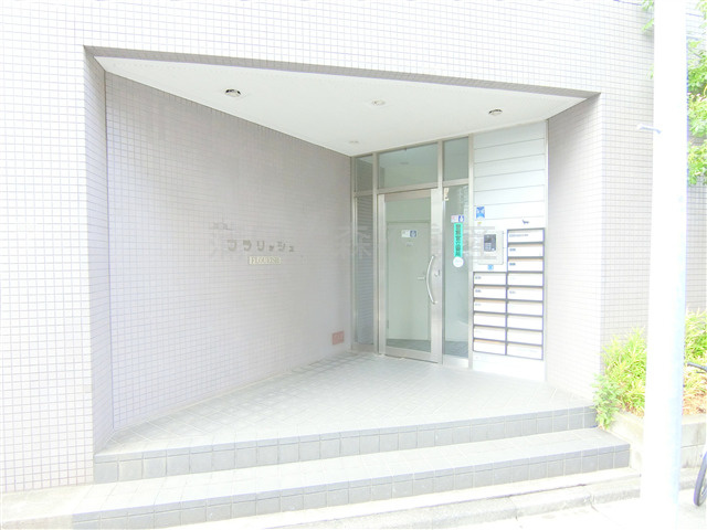 フラリッシュのエントランス|エントランス