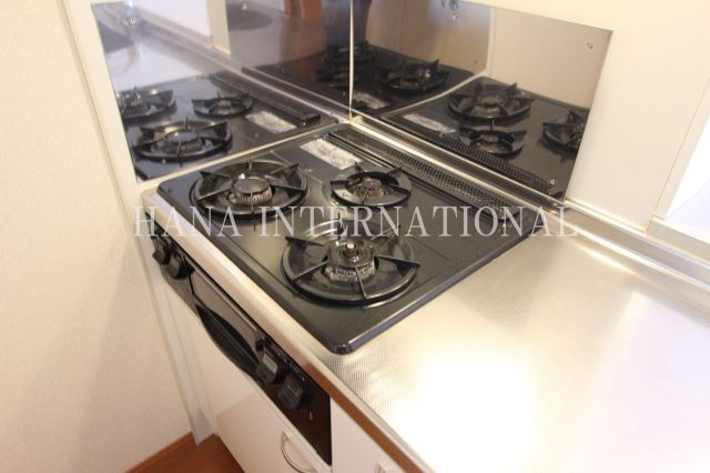 レオパレス南逆井のキッチン