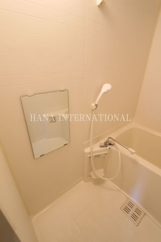 レオパレス南逆井の浴室