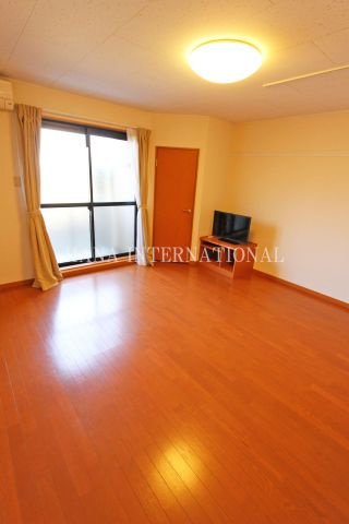 レオパレス南逆井の寝室