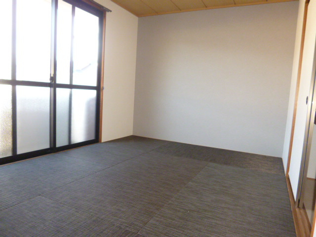 セジュール西浦Ａの寝室|和室