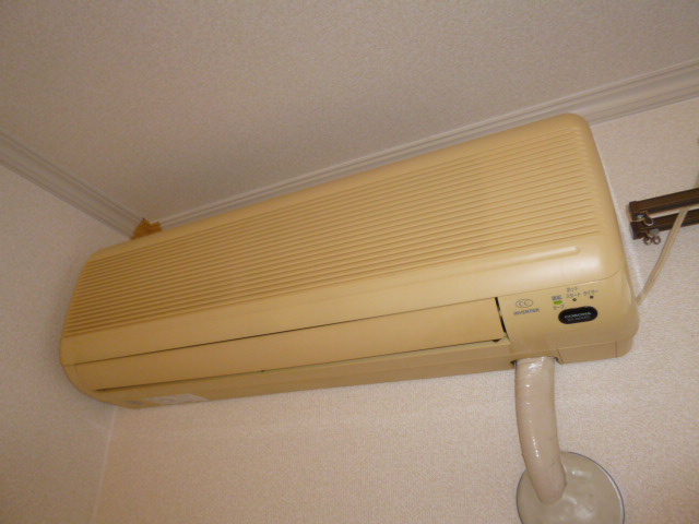 セジュール西浦Ａの設備|エアコン