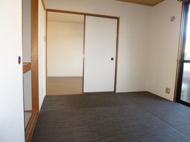 セジュール西浦Ａの和室