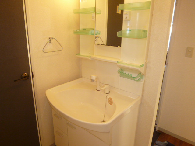 セジュール西浦Ａの独立洗面台|洗髪洗面化粧台