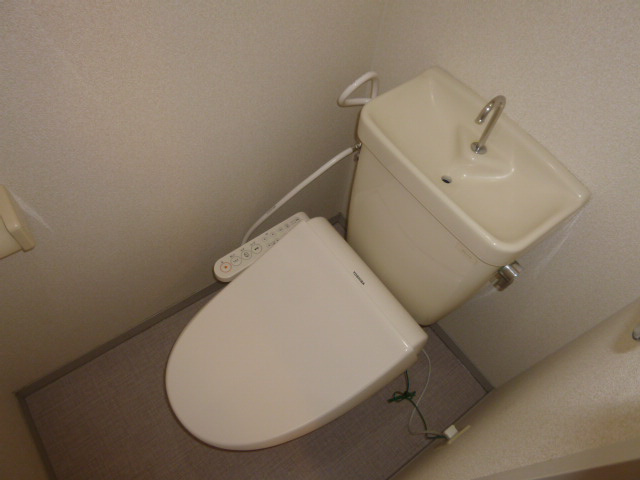 セジュール西浦Ａのトイレ|温水洗浄便座