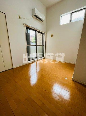 仲介手数料0円！パルティール名塚の居間・リビング