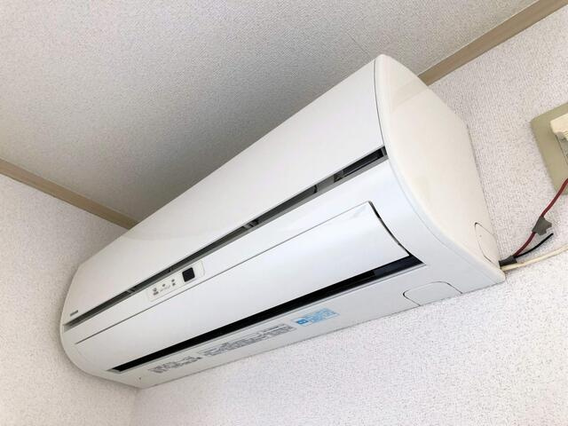 エアコン１基付です
