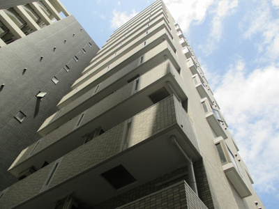 【外観】 | エスリード新大阪 | 分譲マンションならではの重厚感ですね