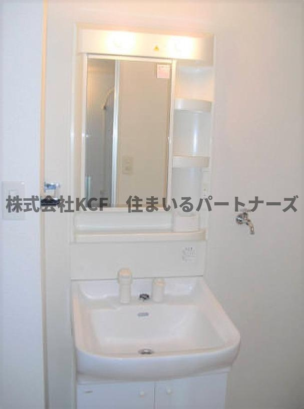 久留米市荒木町荒木のハイツの洗面所|洗面所です