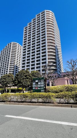 西戸山タワーホウムズセントラルタワーの外観|外はこのようになっています