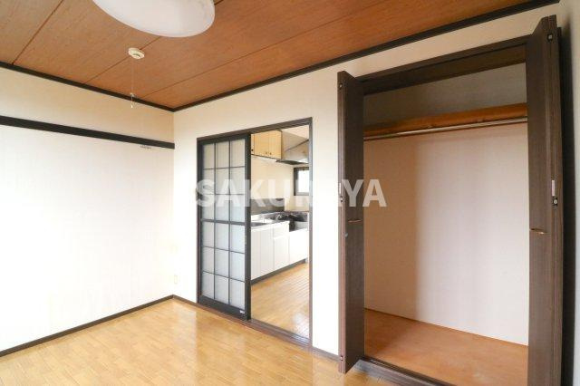 グリーンスメルの洋室|2023年10月撮影。