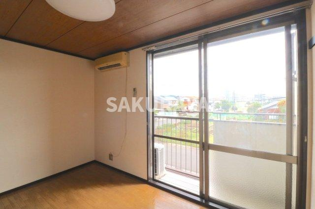 グリーンスメルの洋室|2023年10月撮影。