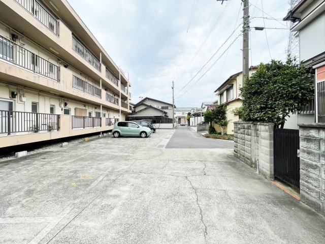 大石マンションの駐車場