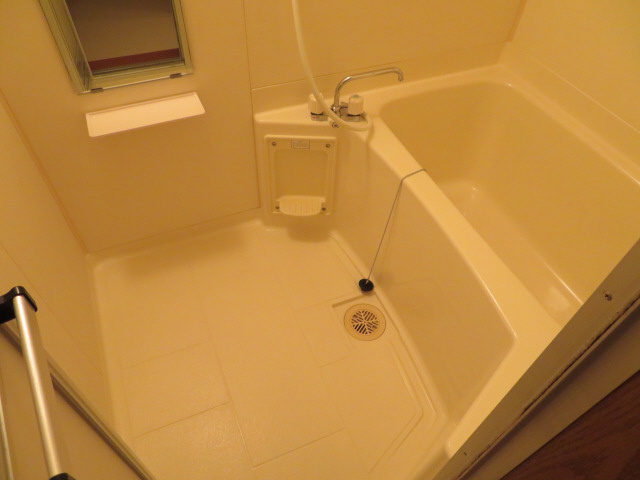 バーリーグリフィンF1の浴室