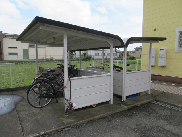 バーリーグリフィンF1のその他共用部分