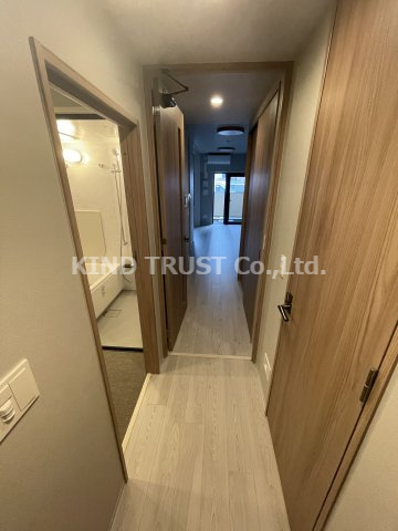 リビオレゾン南森町の玄関