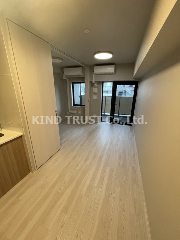 リビオレゾン南森町の居間・リビング