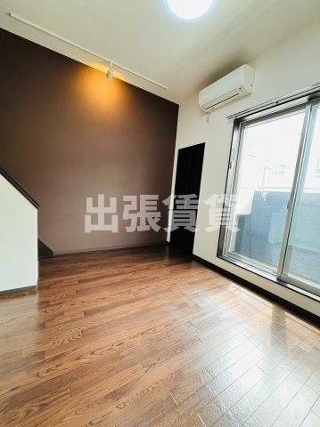 仲介手数料0円！！Creo Baker庄内通の居間・リビング